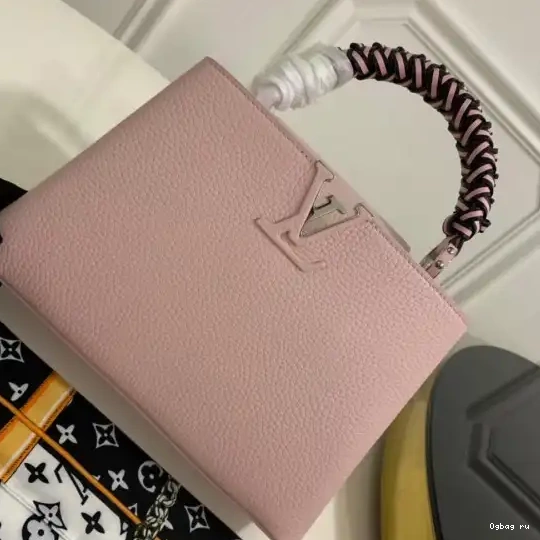 CAPUCINES VUITTON LOUIS BB 0422